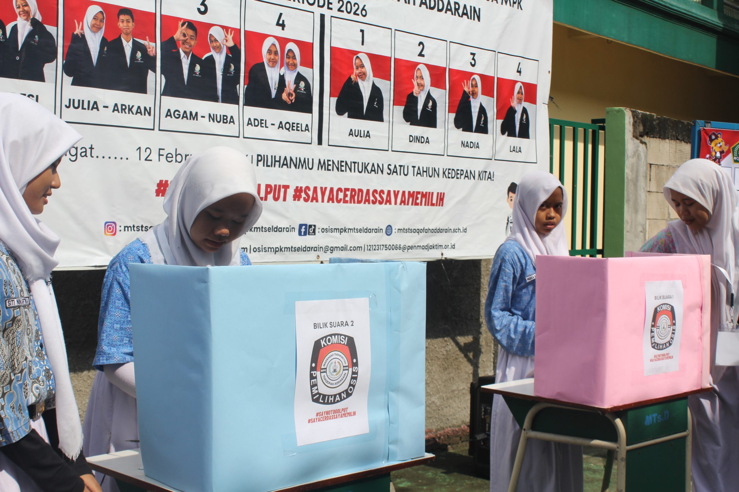 Read more about the article Pemilu OSIS dan MPK MTs Tsaqofah Addarain Tahun 2026 Berlangsung Demokratis dan Lancar
